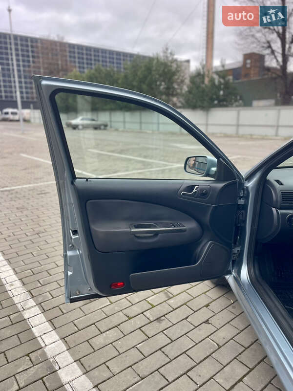 Лифтбек Skoda Octavia 2004 в Луцке фото 36 Лифтбек Skoda Octavia 2004 в Луцке