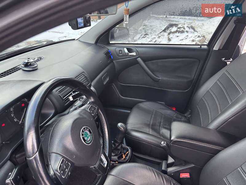 Ліфтбек Skoda Octavia 2006 в Коростені