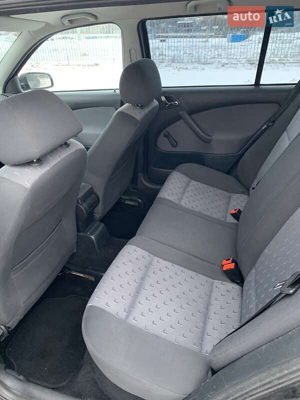 Универсал Skoda Octavia 2009 в Полтаве