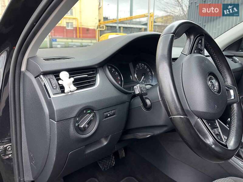 Универсал Skoda Octavia 2016 в Киеве фото 9 Универсал Skoda Octavia 2016 в Киеве