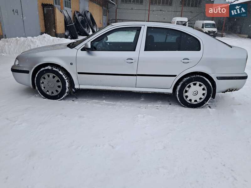 Лифтбек Skoda Octavia 2010 в Полтаве фото 11 Лифтбек Skoda Octavia 2010 в Полтаве