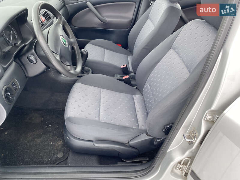 Лифтбек Skoda Octavia 2005 в Ахтырке