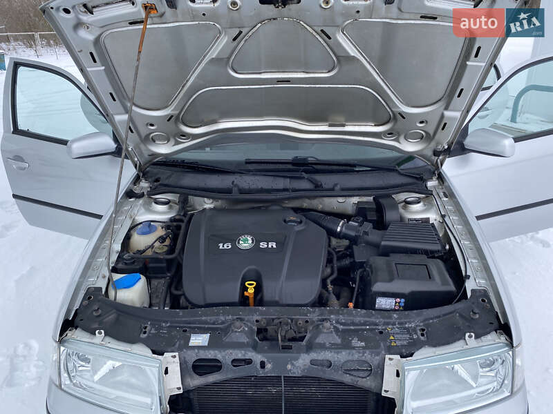 Лифтбек Skoda Octavia 2005 в Ахтырке