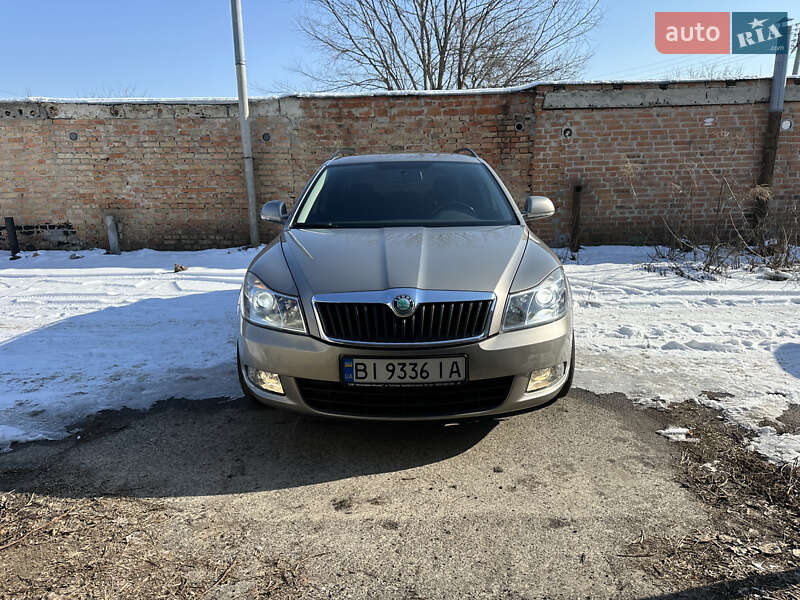 Универсал Skoda Octavia 2009 в Полтаве
