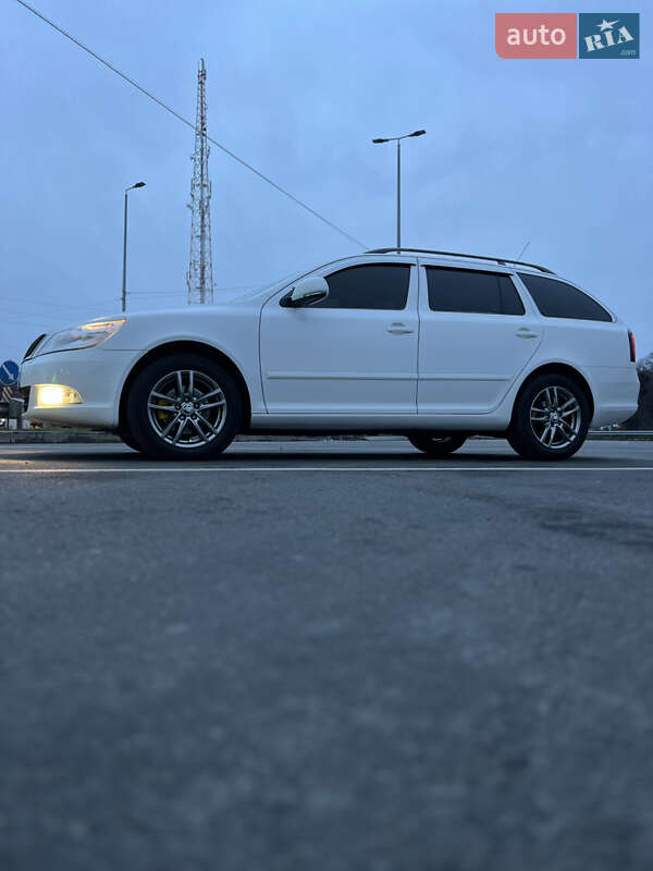 Універсал Skoda Octavia 2012 в Хмельницькому