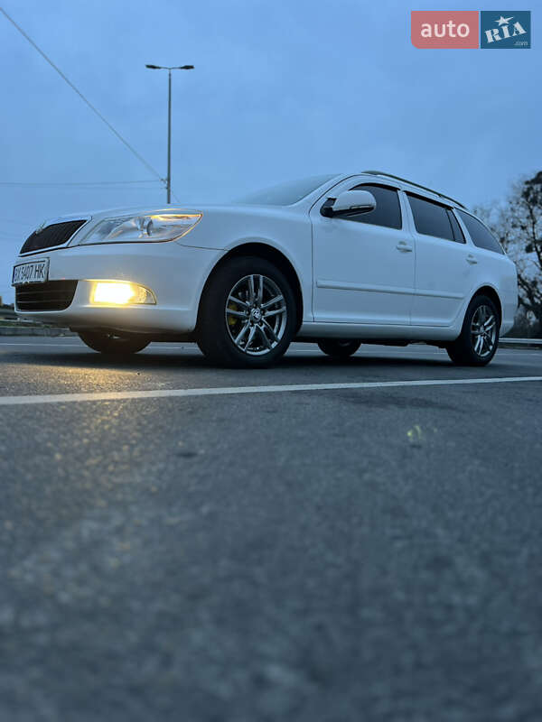 Універсал Skoda Octavia 2012 в Хмельницькому