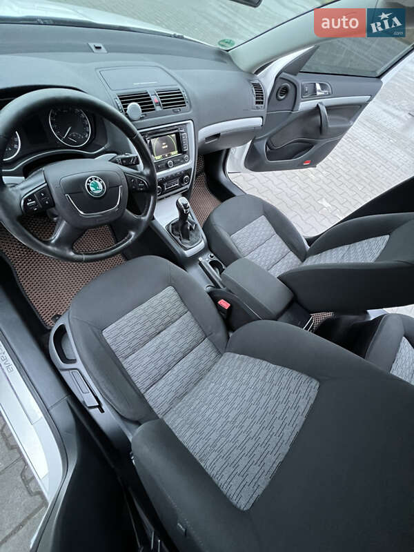 Універсал Skoda Octavia 2012 в Хмельницькому