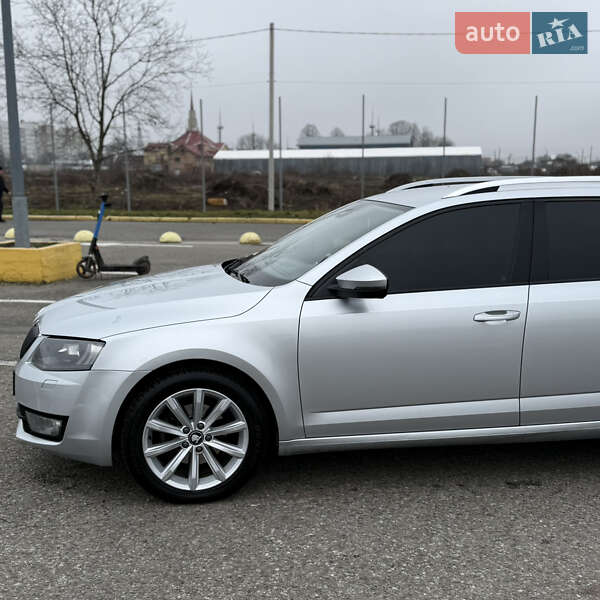 Універсал Skoda Octavia 2016 в Чернівцях