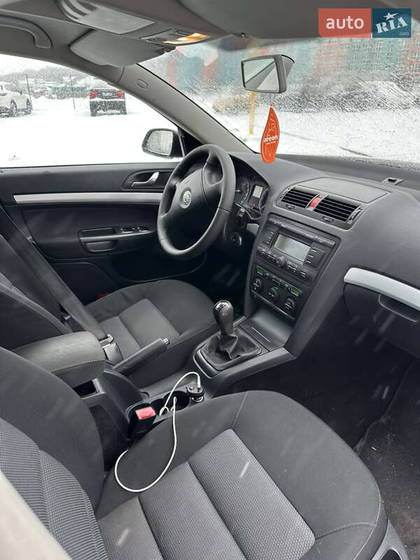 Універсал Skoda Octavia 2007 в Чернігові