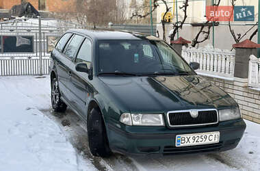 Универсал Skoda Octavia 2000 в Гусятине