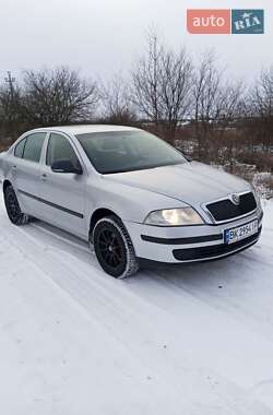 Лифтбек Skoda Octavia 2011 в Млинове