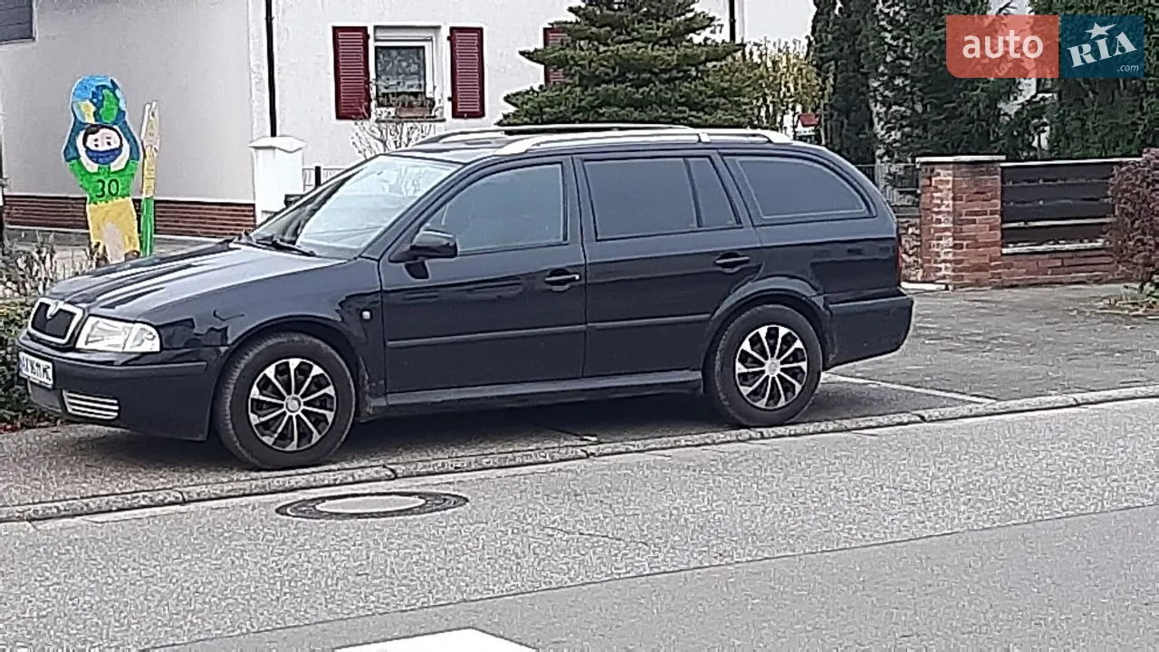 2010 Skoda Octavia - мініатюра 14