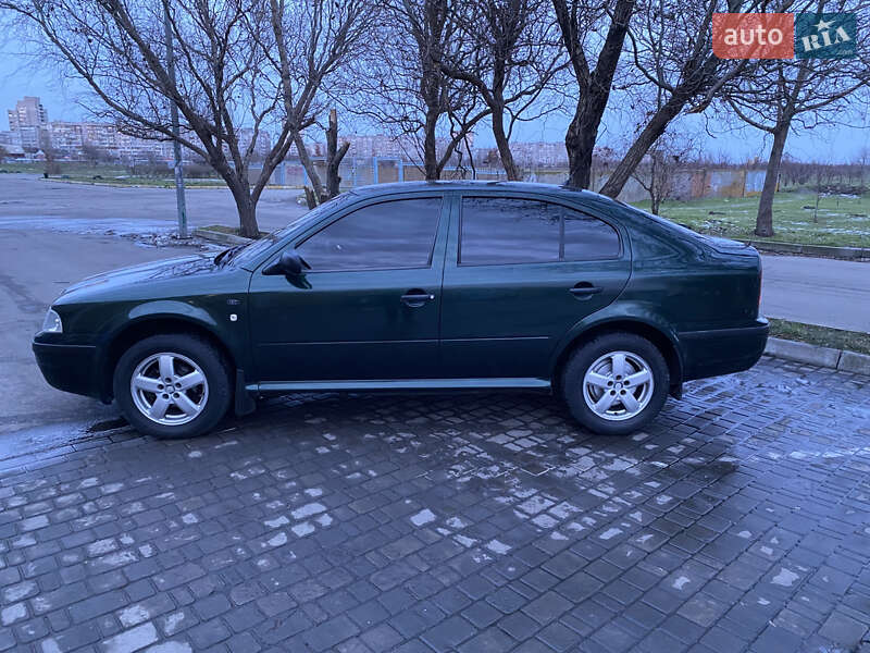 Лифтбек Skoda Octavia 2002 в Херсоне