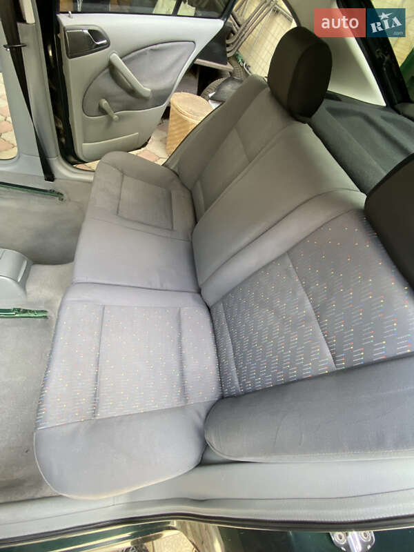 Лифтбек Skoda Octavia 2002 в Херсоне