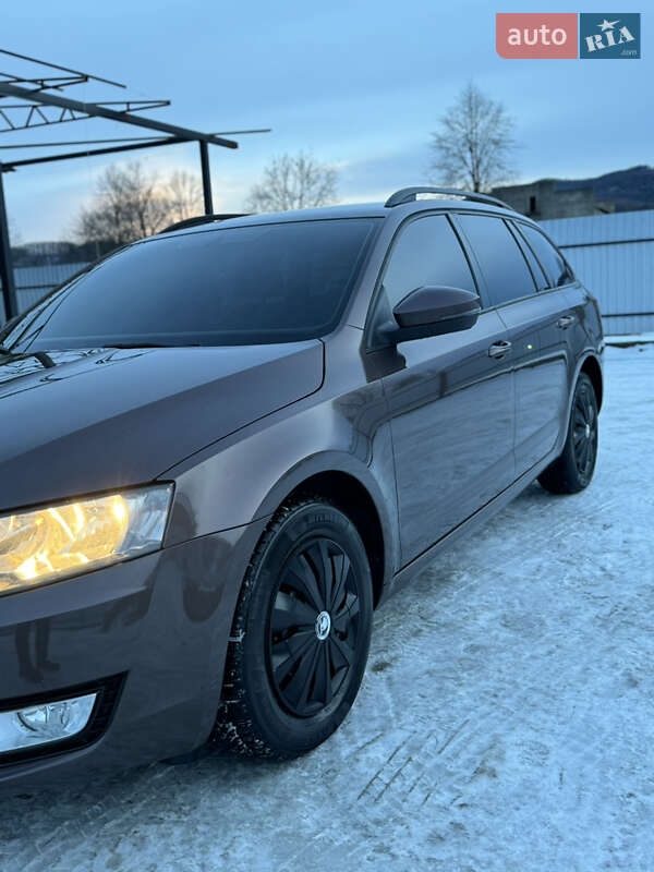 Универсал Skoda Octavia 2014 в Ивано-Франковске
