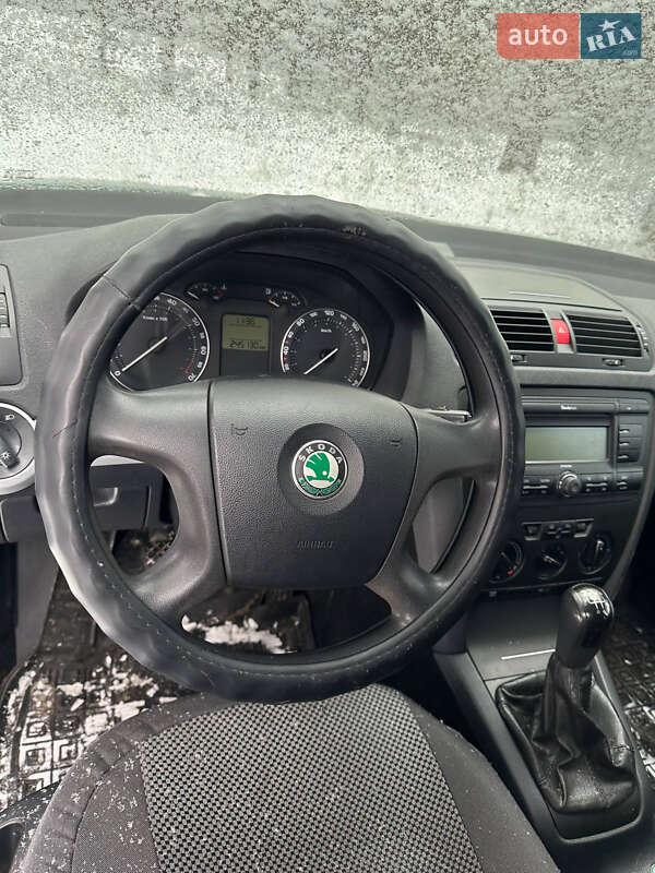 Универсал Skoda Octavia 2005 в Ахтырке фото 4 Универсал Skoda Octavia 2005 в Ахтырке