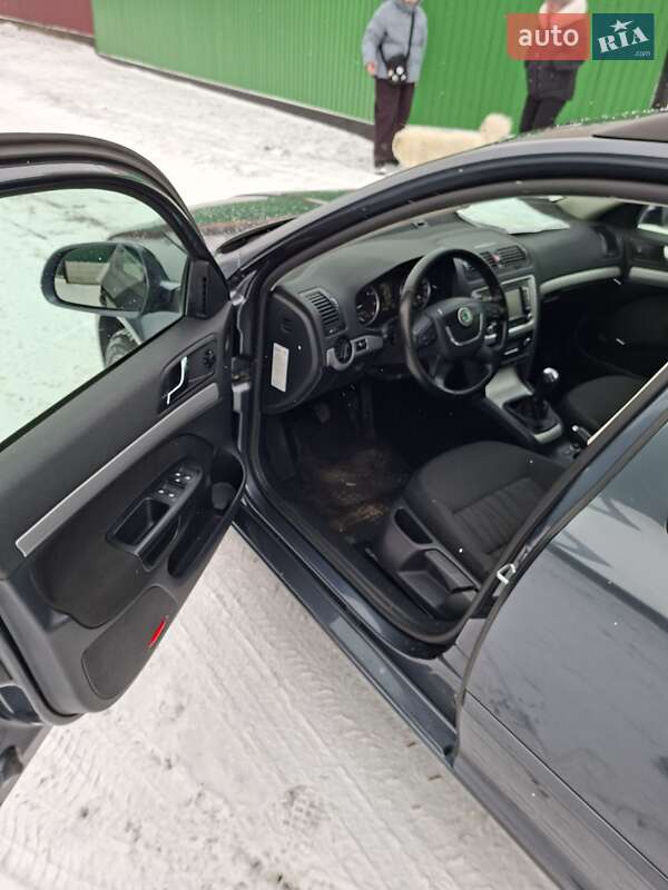 Универсал Skoda Octavia 2009 в Черкассах