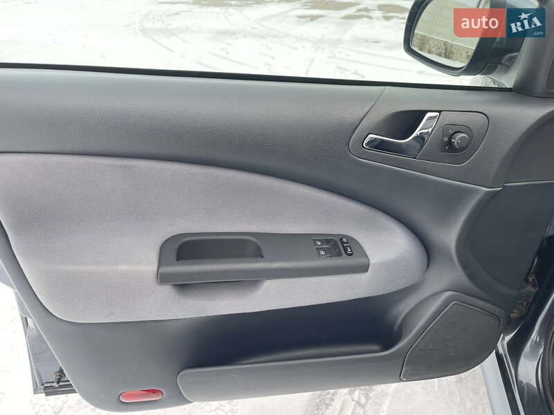 Лифтбек Skoda Octavia 2010 в Виннице