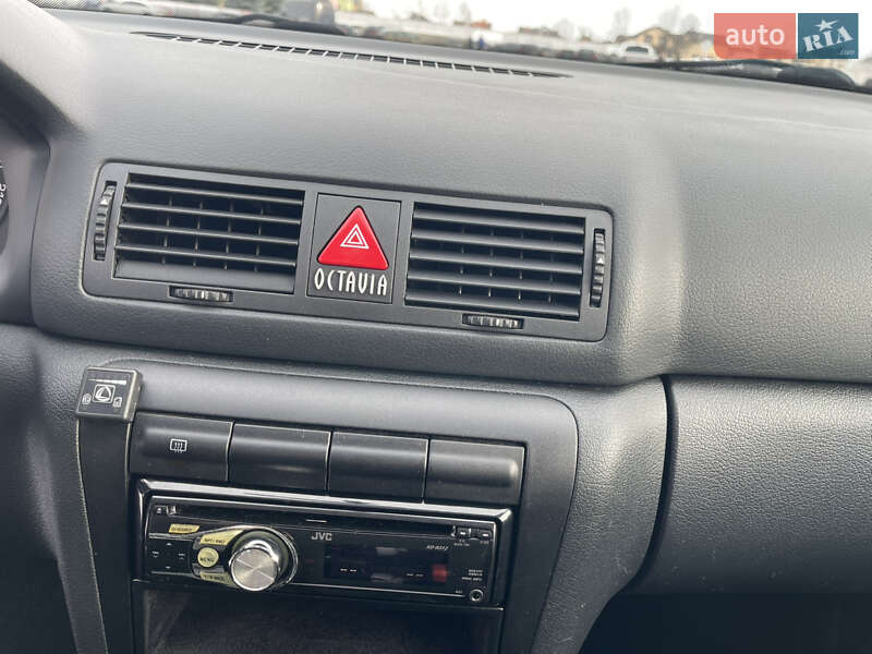 Лифтбек Skoda Octavia 2010 в Виннице