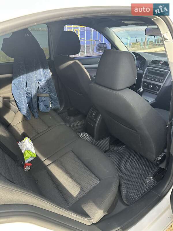 Лифтбек Skoda Octavia 2012 в Николаеве фото 11 Лифтбек Skoda Octavia 2012 в Николаеве