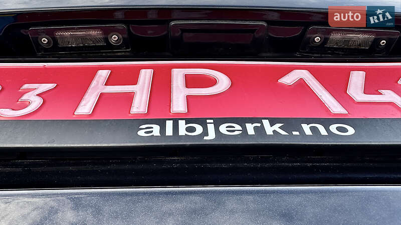 Универсал Skoda Octavia 2013 в Хороле