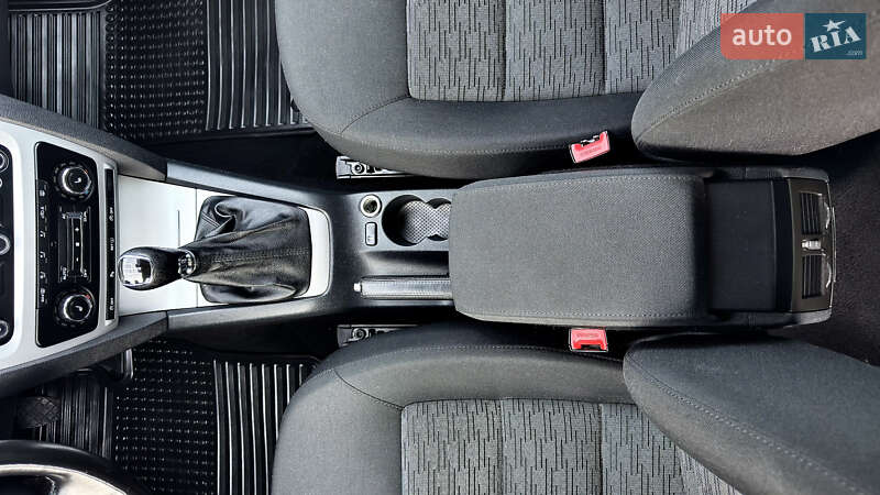 Универсал Skoda Octavia 2013 в Хороле