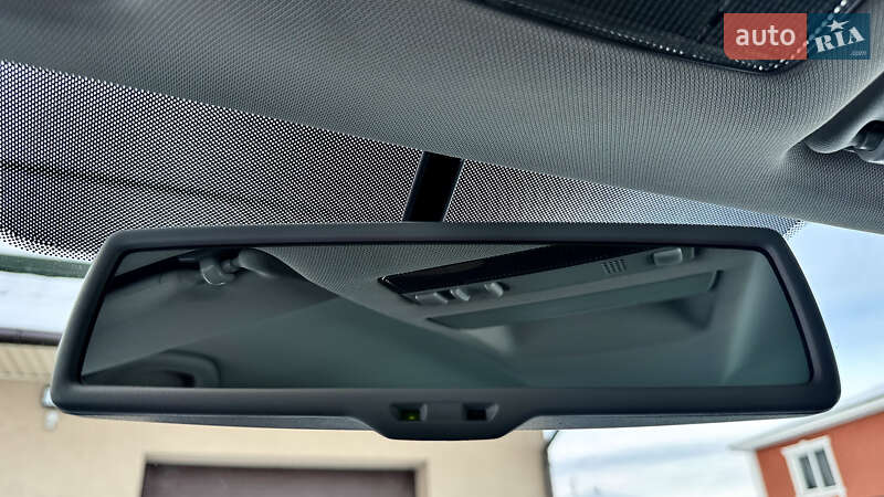 Универсал Skoda Octavia 2013 в Хороле