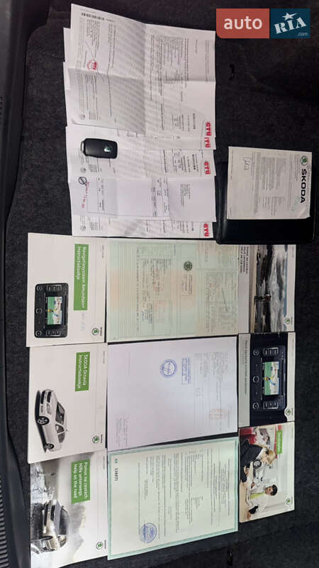 Универсал Skoda Octavia 2013 в Хороле