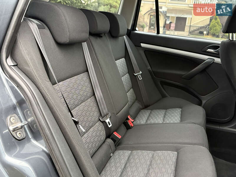 Універсал Skoda Octavia 2011 в Сарнах