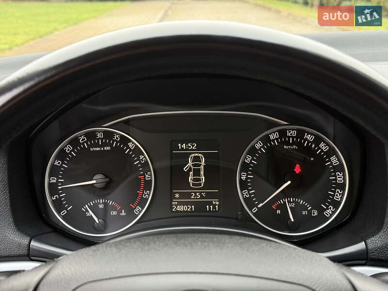 Універсал Skoda Octavia 2011 в Сарнах