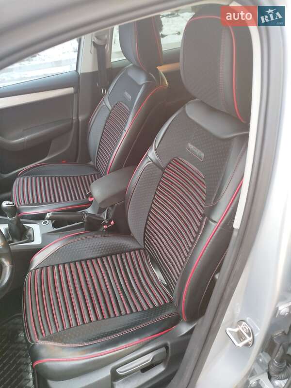 Универсал Skoda Octavia 2014 в Виннице