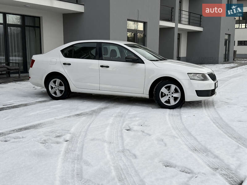 Лифтбек Skoda Octavia 2016 в Иршаве