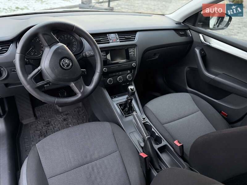 Лифтбек Skoda Octavia 2016 в Иршаве