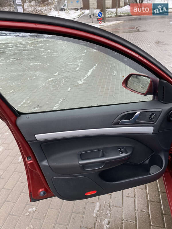 Лифтбек Skoda Octavia 2008 в Ровно