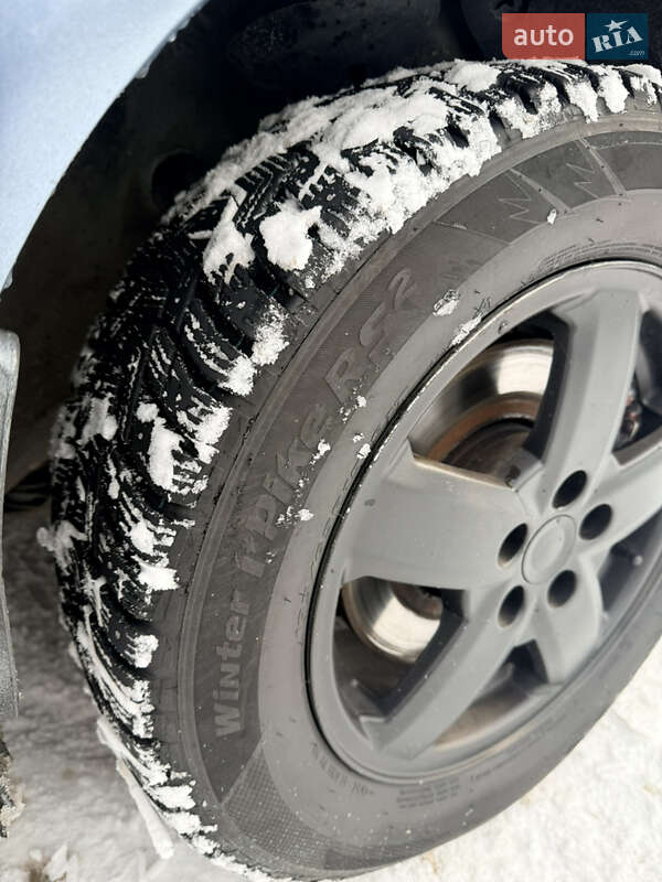 Лифтбек Skoda Octavia 2002 в Днепре