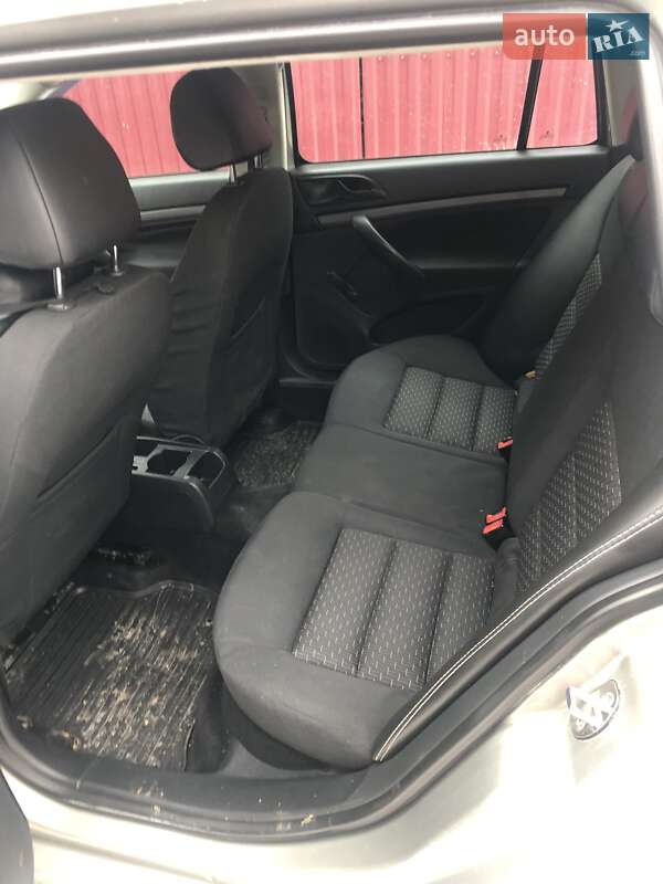 Универсал Skoda Octavia 2010 в Бродах