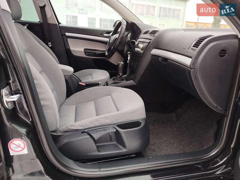 Универсал Skoda Octavia 2004 в Бучаче