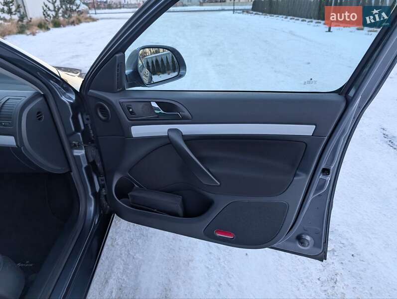 Универсал Skoda Octavia 2011 в Луцке