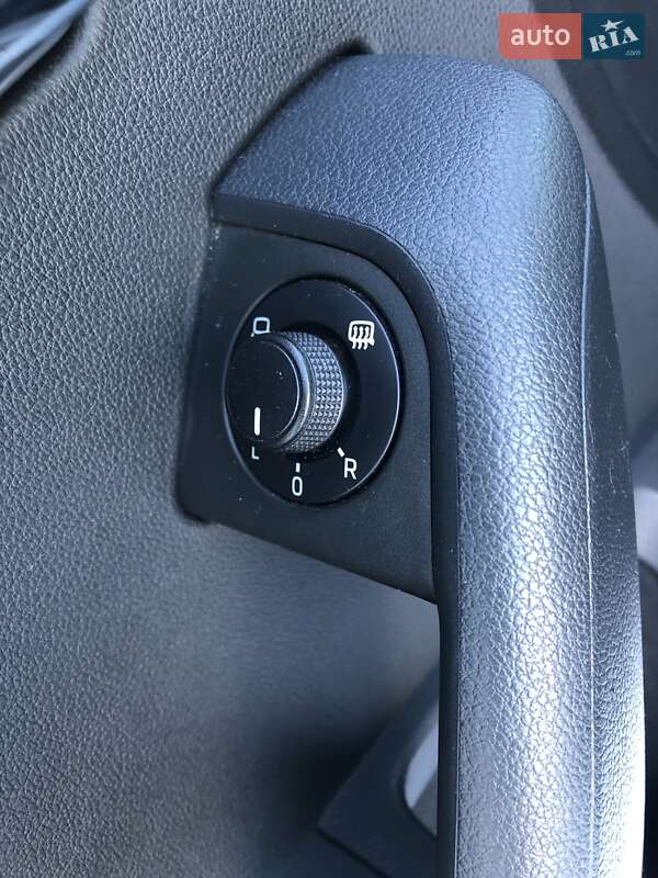 Универсал Skoda Octavia 2015 в Коростене