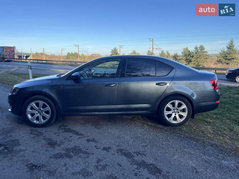 Лифтбек Skoda Octavia 2016 в Стрые