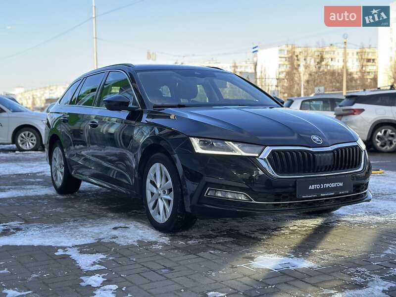 Универсал Skoda Octavia 2021 в Киеве