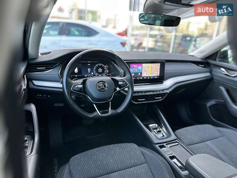 Универсал Skoda Octavia 2021 в Киеве