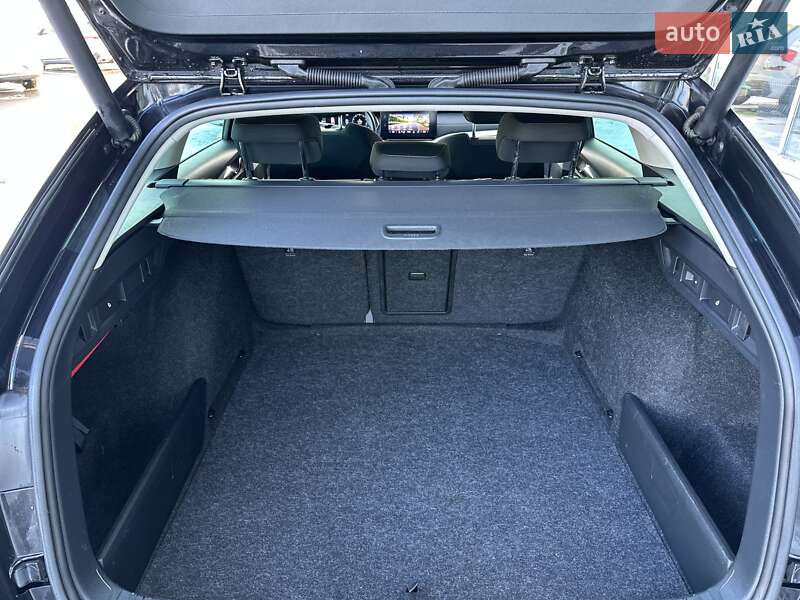 Универсал Skoda Octavia 2021 в Киеве