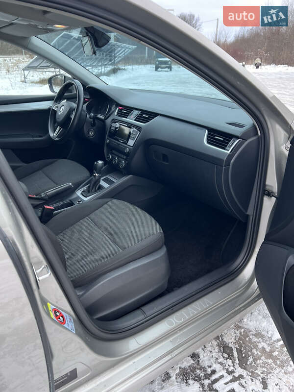Лифтбек Skoda Octavia 2016 в Виннице