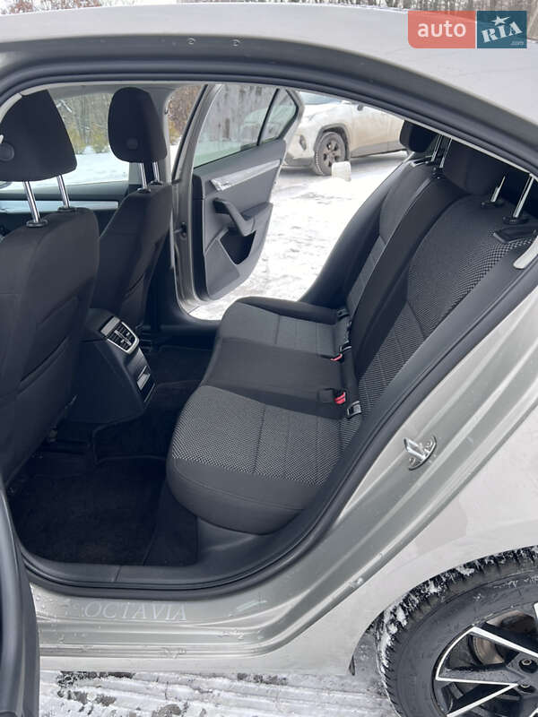 Лифтбек Skoda Octavia 2016 в Виннице