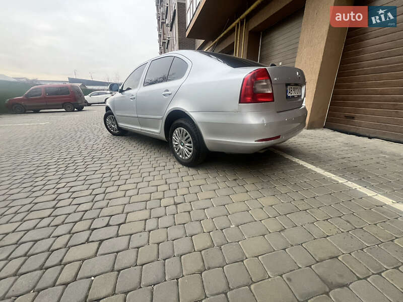 Лифтбек Skoda Octavia 2009 в Виннице