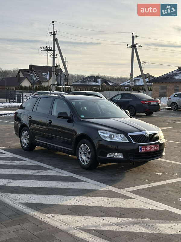 Универсал Skoda Octavia 2010 в Луцке фото 3 Универсал Skoda Octavia 2010 в Луцке