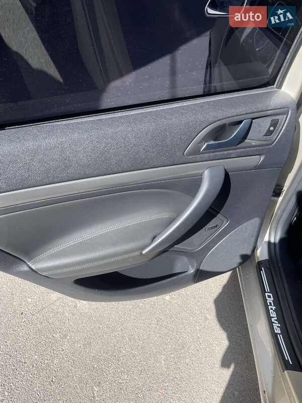 Универсал Skoda Octavia 2005 в Виннице