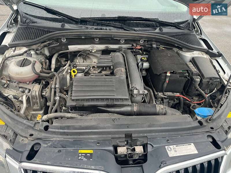 Лифтбек Skoda Octavia 2016 в Запорожье