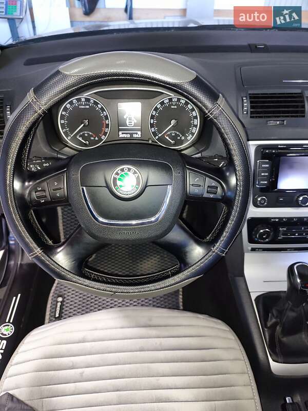 Универсал Skoda Octavia 2011 в Черновцах